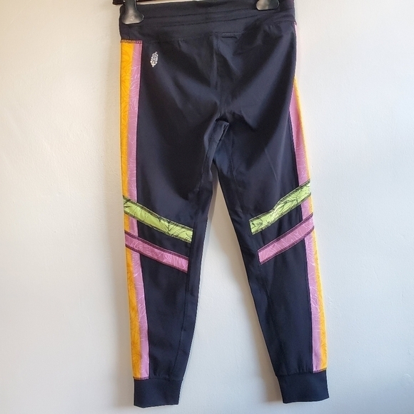 New Free People Fire Up Yoga Mid Rise Black Combo Leggings Small - Picture 8 of 11